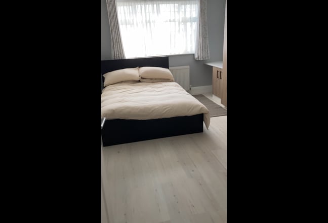 Lovely Furnished Double Room in Kenton  Main Photo