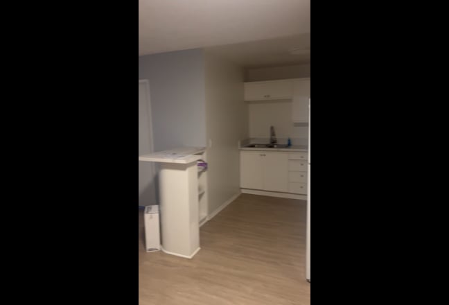 Private room/bathroom available in Koreatown Main Photo