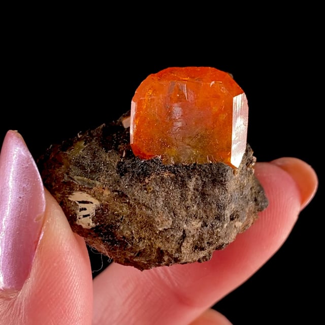 Wulfenite (antique specimen - circa 1880!)