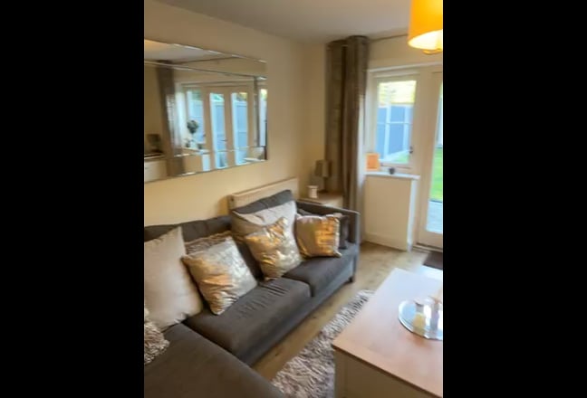 Double Room Furnished  Main Photo