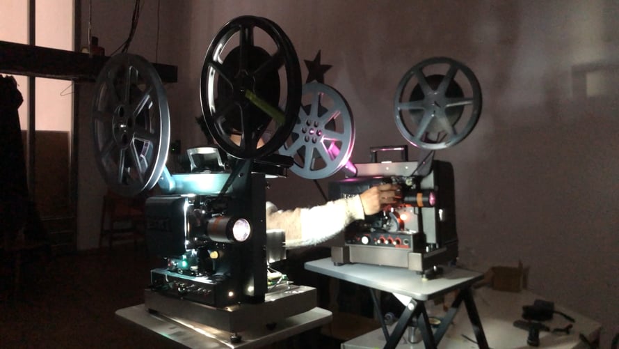 EIKI エイキ 液晶ビデオ映写機 LC-3000 2000年製ソフトキャリー付 動作確認 ソフトケース EIKI 映写機 エイキ snt-3 16mm プロジェクター