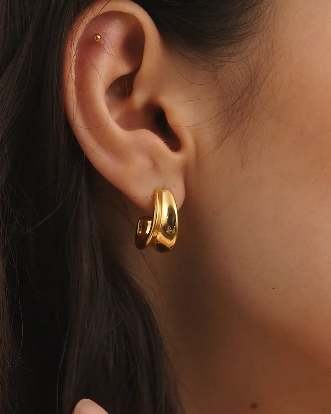 Molten Luxe 18k Gold PVD Coated Hoop Earrings | Katie Loxton USA