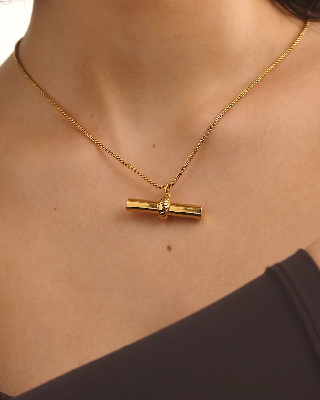 Themis 18k Gold PVD Coated T-Bar Necklace | Katie Loxton