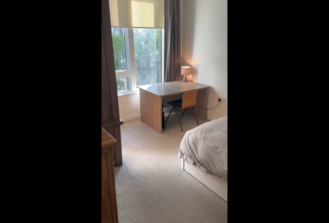 Double-Concierge & Gym Canary Wharf-Mon-Fri Option Main Photo
