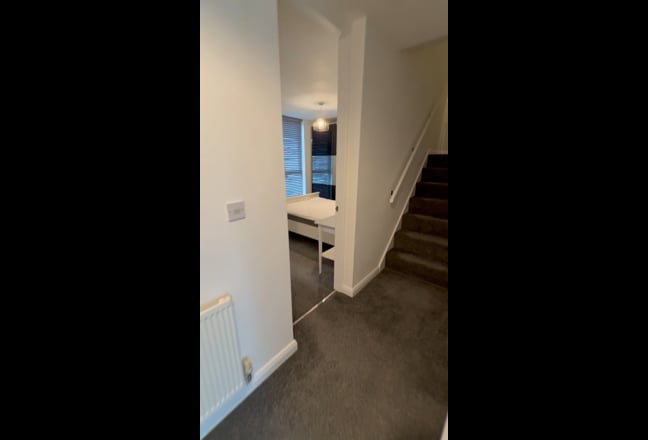 Luxury en suite room in house - close to city  Main Photo