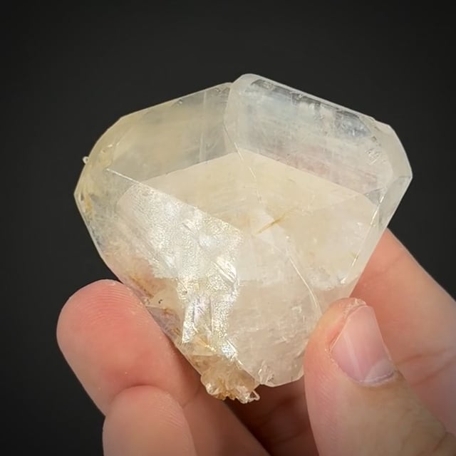 Manganoan Calcite (fluorescent)