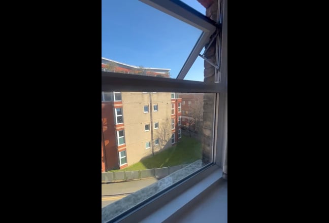 Video 1: Room 1: £231pw with bills included. (Available NOW)