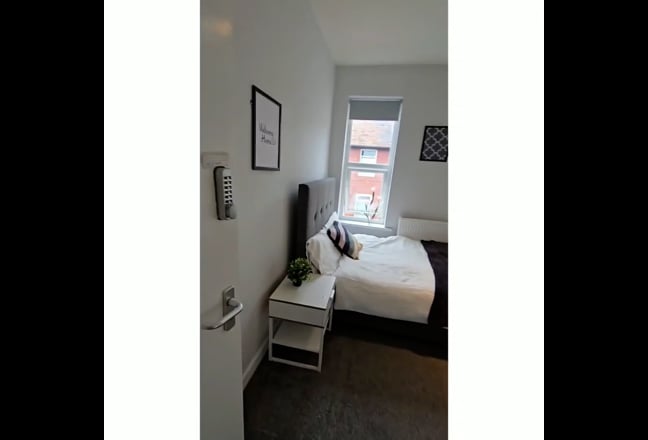 6 rooms available in Wakefield WF1 5HE Main Photo