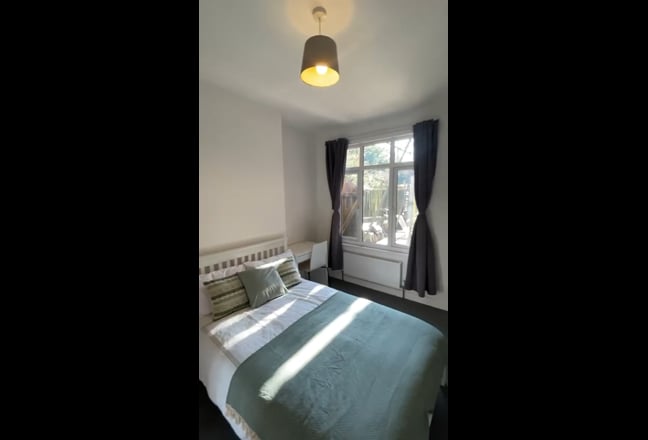 💖Double Room Wellingborough Rd RUSHDEN💖 Main Photo