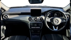 MERCEDES-BENZ GLA 2020 (69)