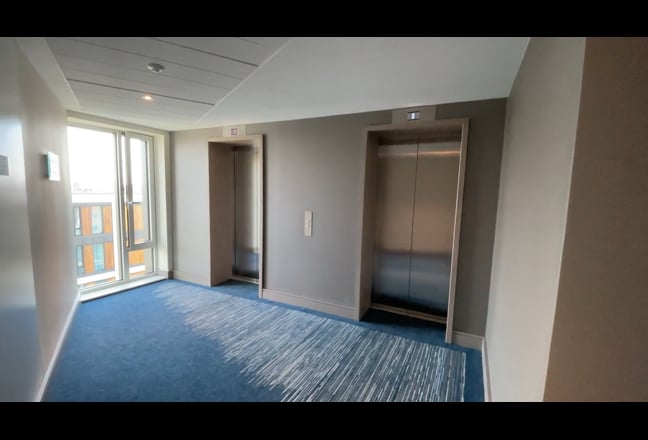 Stunning 16th floor WHOLE 2 bed, 2 bath flat Main Photo