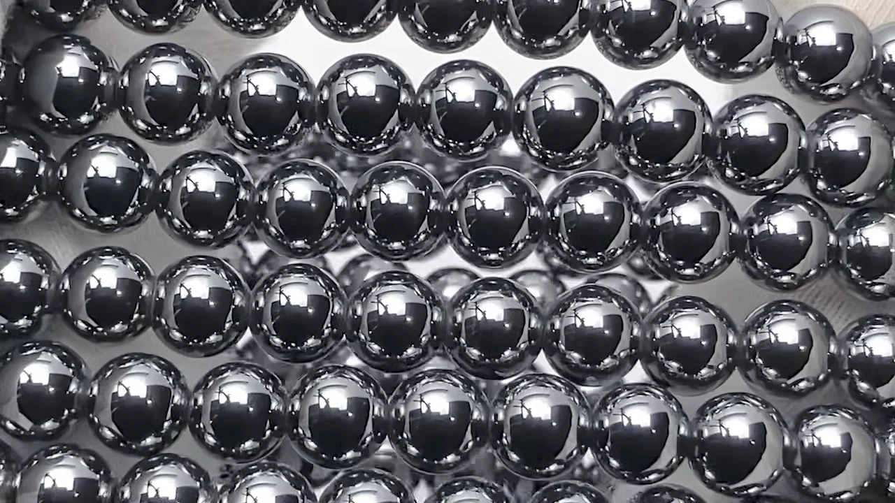 動画】高純度テラヘルツ鉱石 ラウンド6mm 1連(ブレス) - 天然石ビーズ