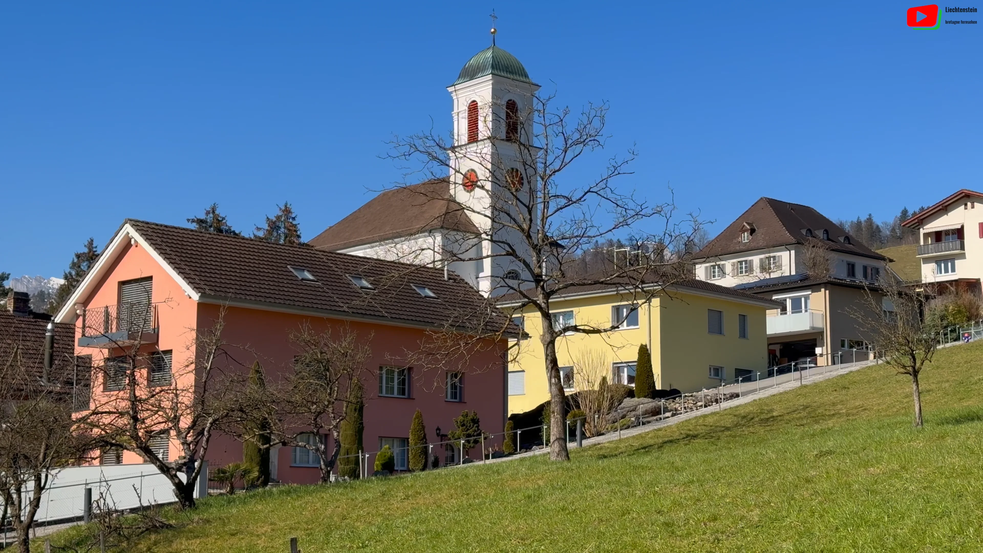 mauren-ein-blick-auf-die-gemeinde-liechtenstein-bretagne-fernsehen-lbf