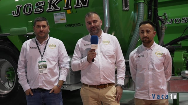 O Rubio, en Santa Comba (A Coruña), comercializa cisternas, remolques autocargadores y esparcidores de estiércol de Joskin