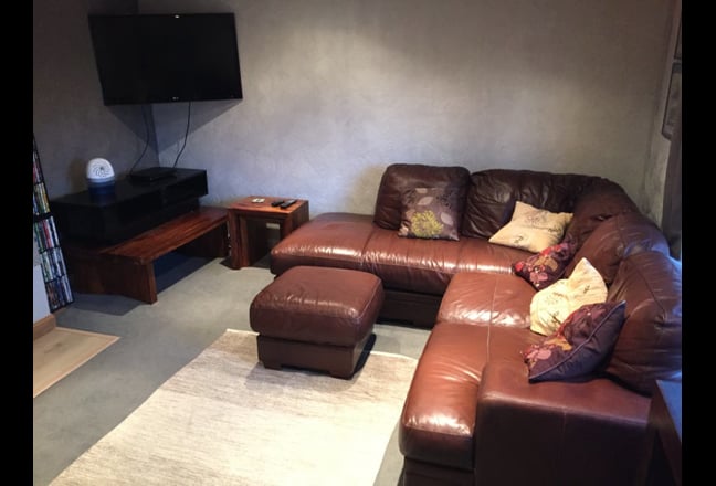 Video 1: Living Room 1