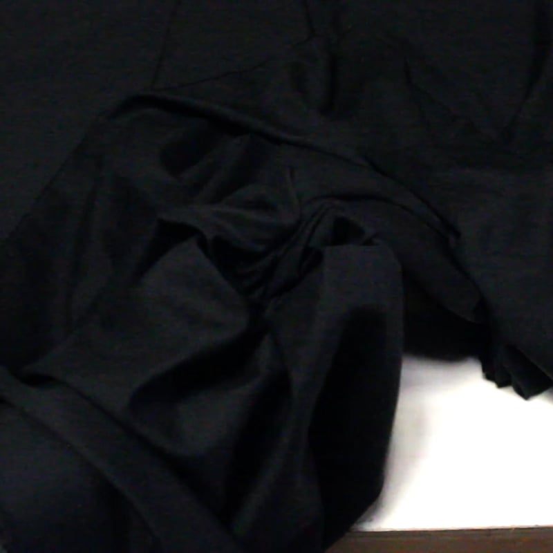 Vidéo: Tissu tailleur 100% laine super 120's - Noir