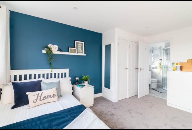 Video 1: Double Room