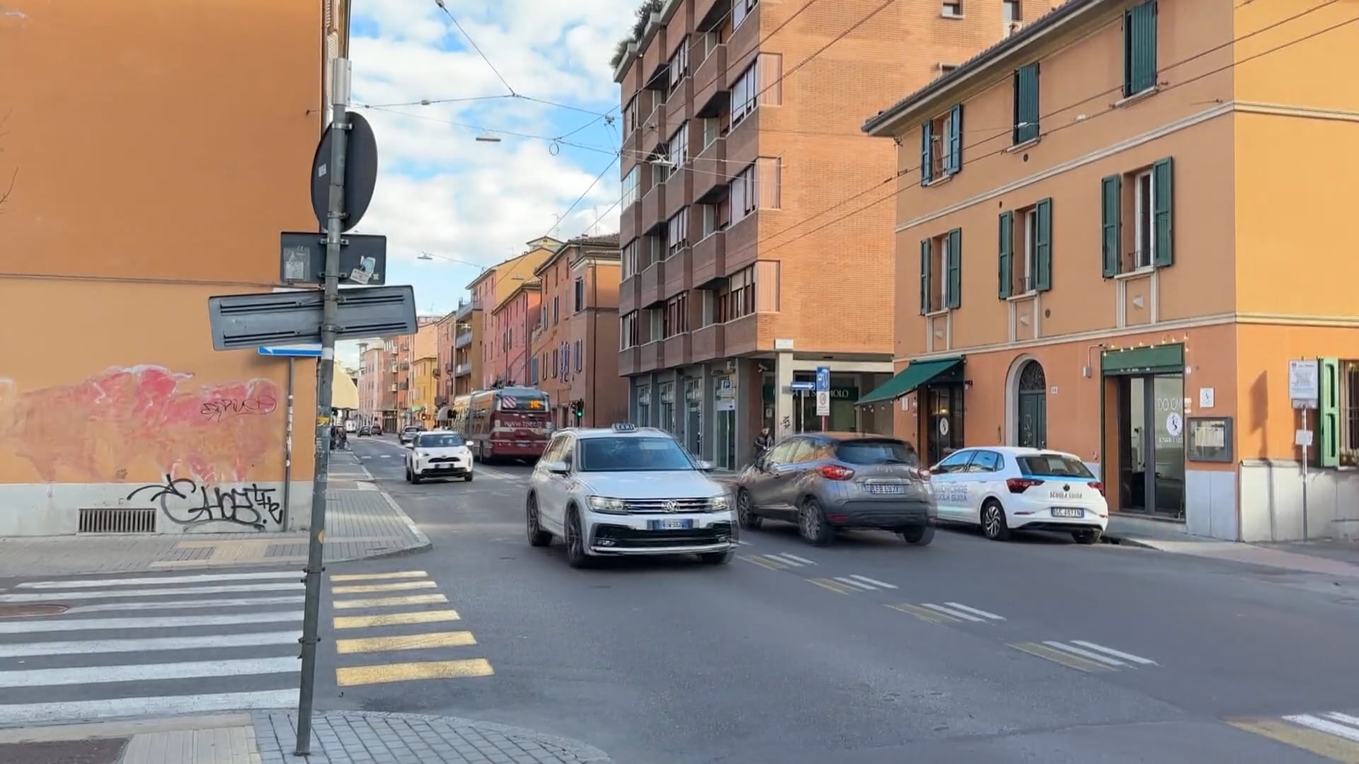 Entrano in una pizzeria per rubare 30 euro dalla cassa: ladri inseguiti ...