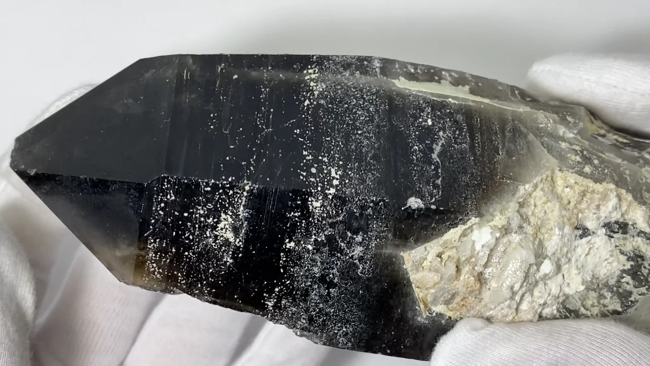 動画】【1点もの】モリオン(黒水晶) 原石 1個 NO.6 - 天然石ビーズ