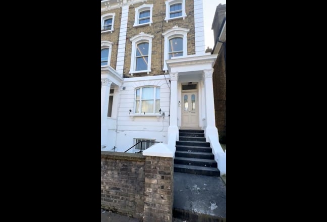 New Refurbished 1 bed flat on East Hill Wandsworth Main Photo