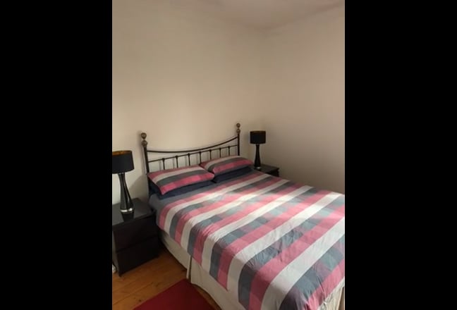 Beautiful large room in LGBTQI flat Camberwell SE5 Main Photo