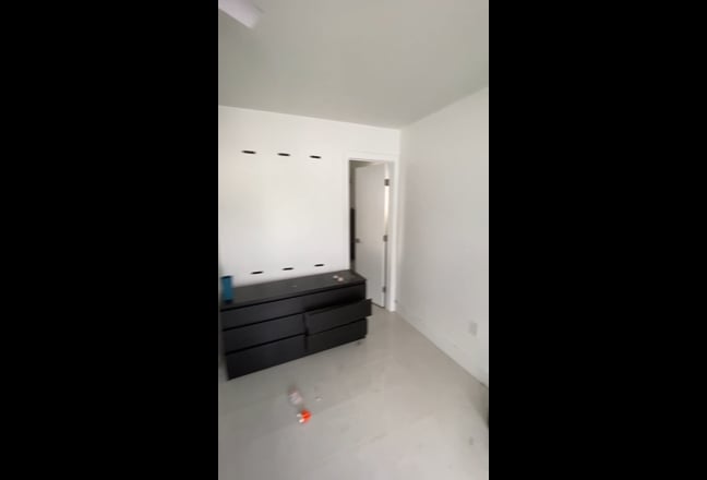 Master Bedroom for Rent  Main Photo
