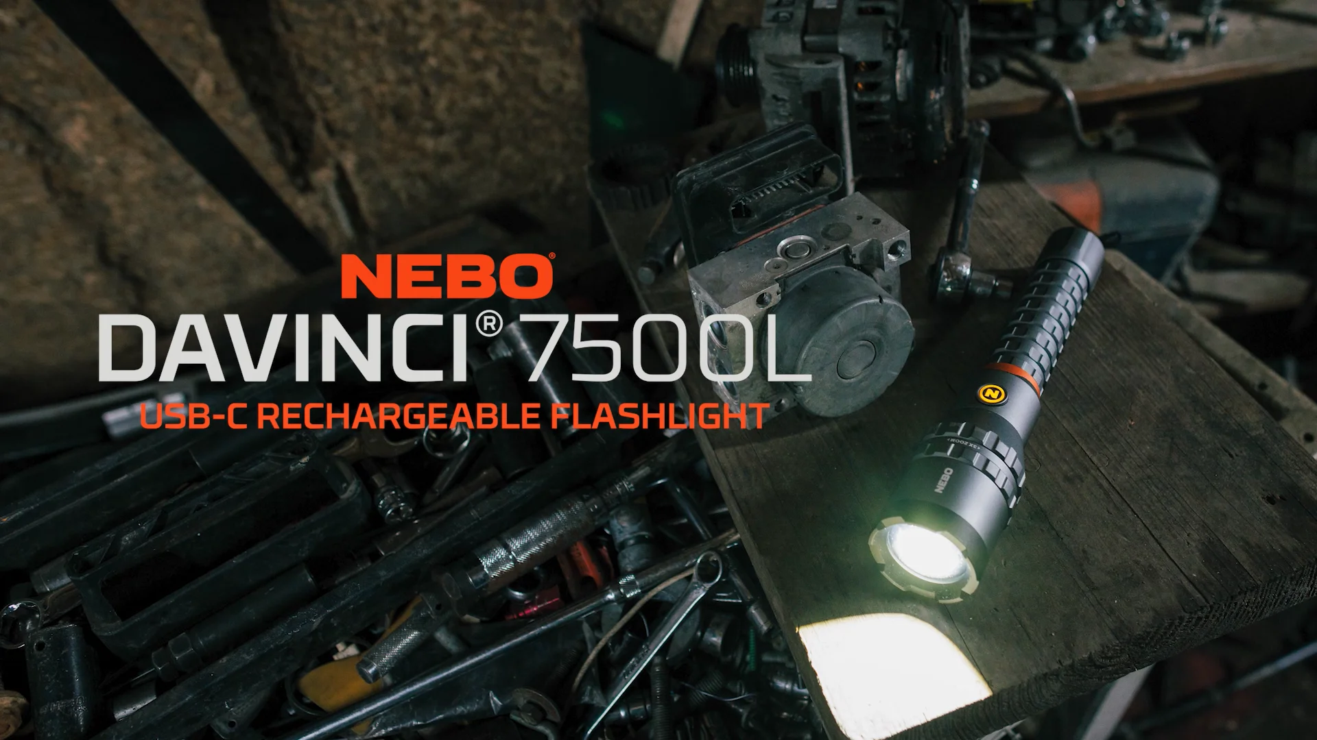 DAVINCI 7500L FLASHLIGHT