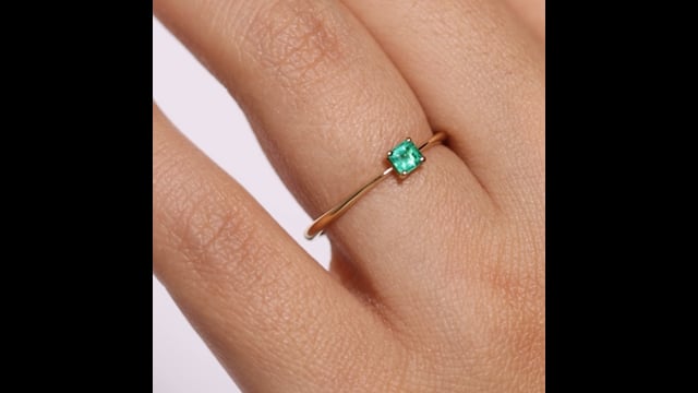 Tiny Emerald - Esmeralda | Tiny Emerald 