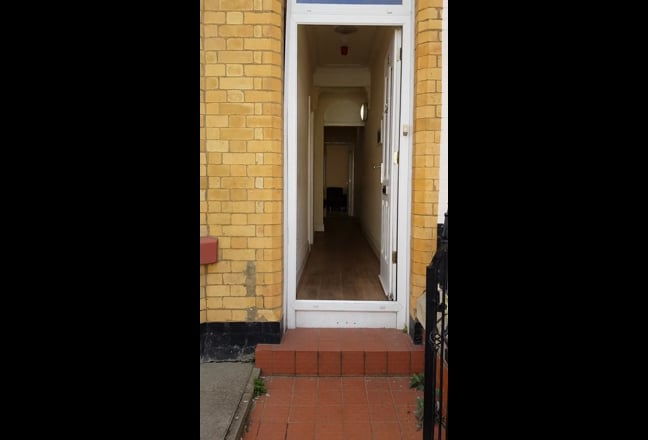 Room to rent £425 pm bills included  Main Photo