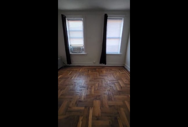 1 bedroom, safe area, 3 minutes from N train Main Photo