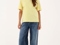 geel t-shirt tekst achterkant mouw_1