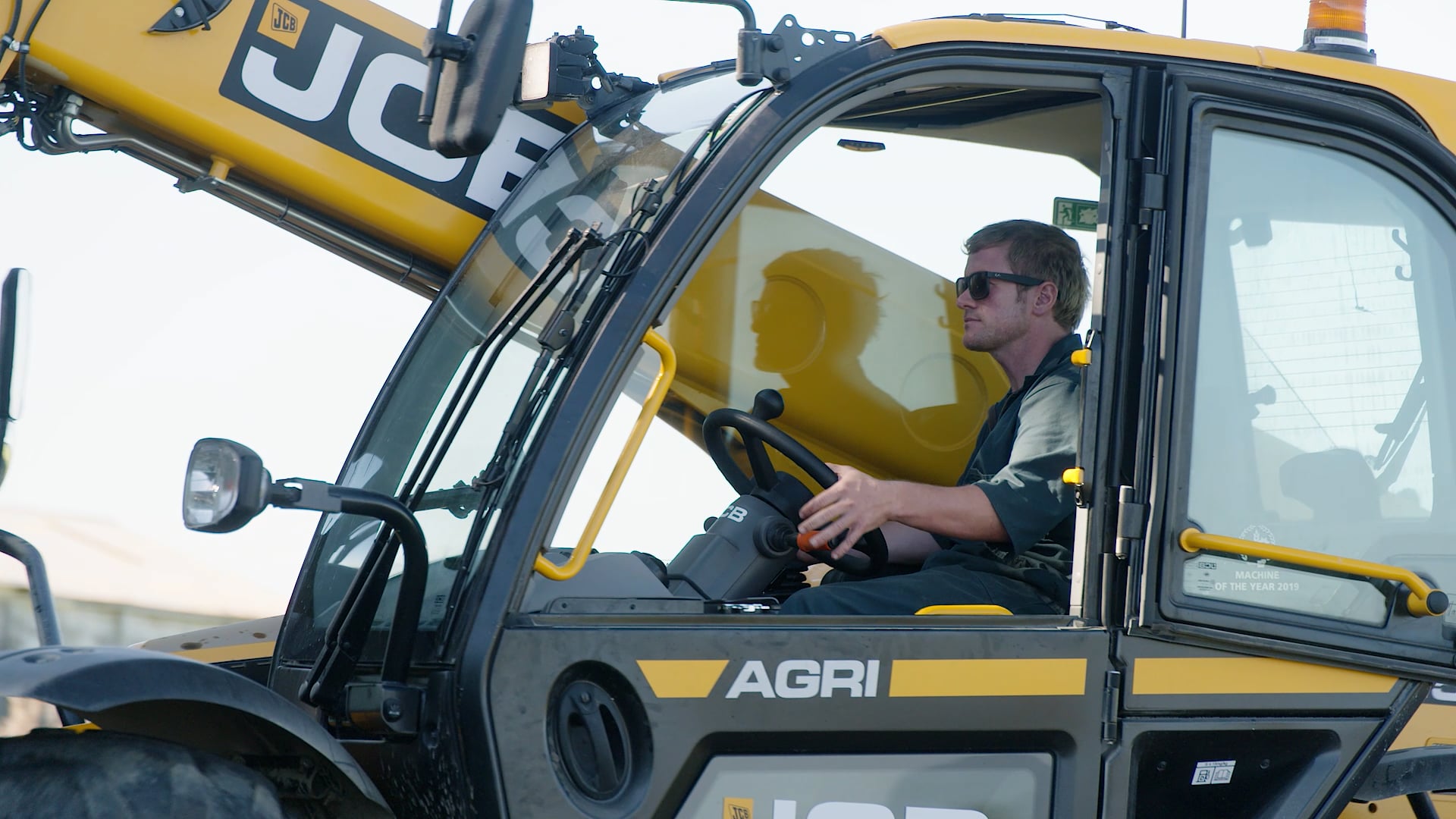 What could you do in a JCB SERIES III LOADALL?