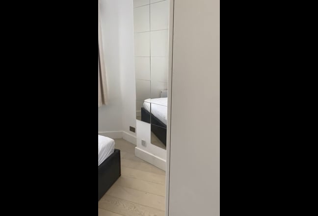 Lovely double room in Maida Hill W9 bills Inc Main Photo