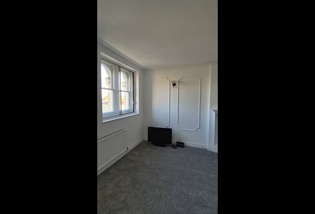  large flat in Clifton  Main Photo