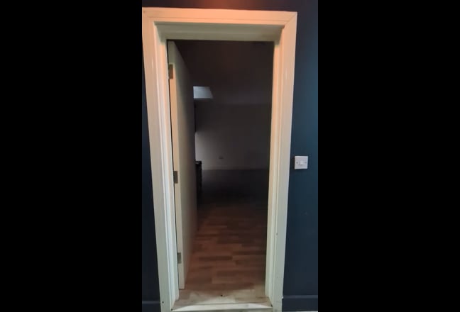 Room in friendly, creative, homely, quirky flat Main Photo