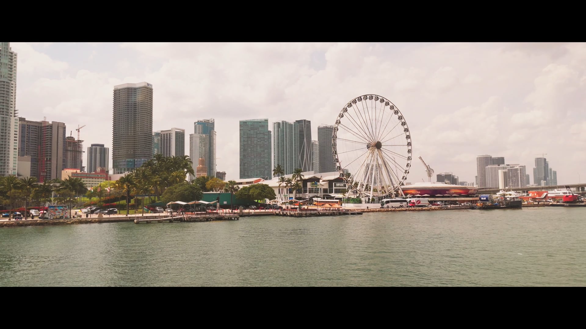 Epic Boat Rentals - Commercial