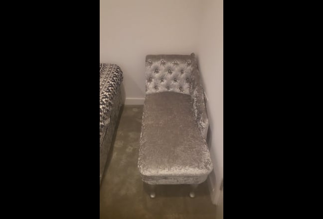 Fab double room in luxury house for muslim female  Main Photo