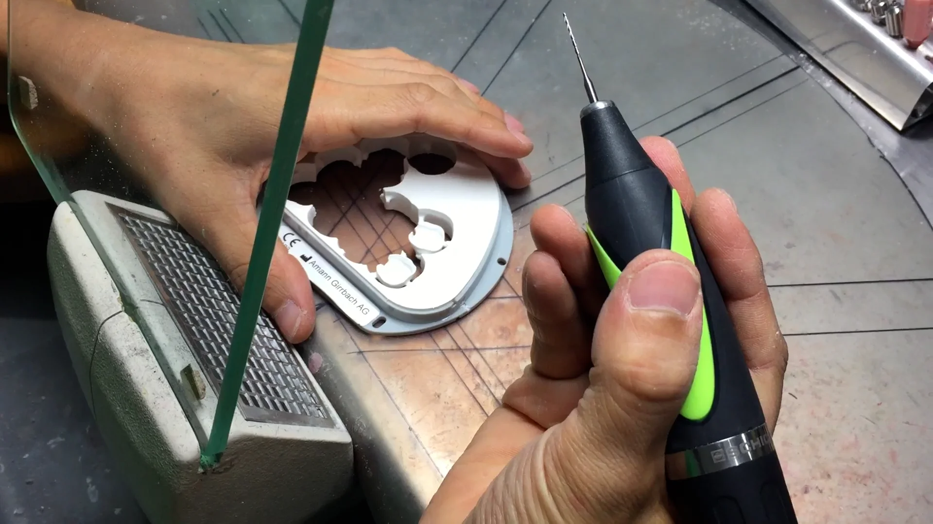 JDSレストカッター – 株式会社日本歯科商社