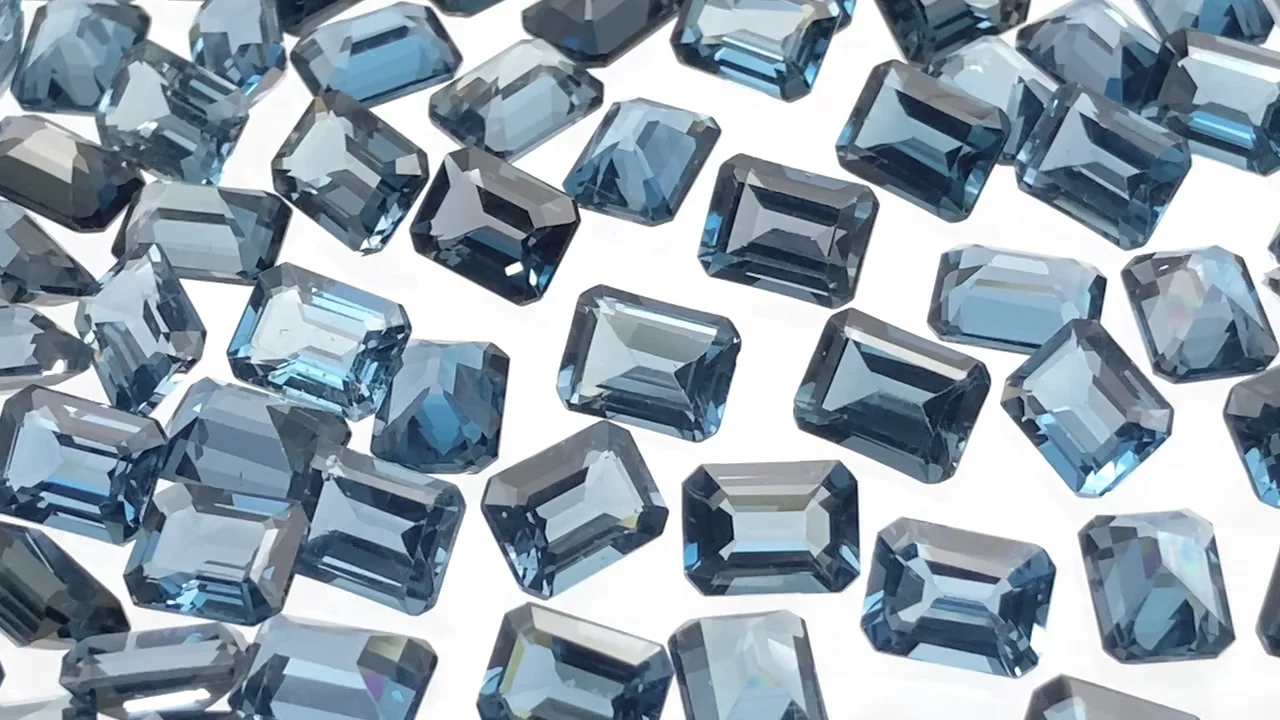 ロンドンブルートパーズ ルース レクタングルファセットカット8×6mm 1
