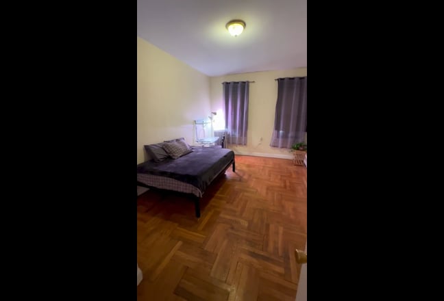 Great Room in Awesome Apt (Inwood / Wash Hts) Main Photo