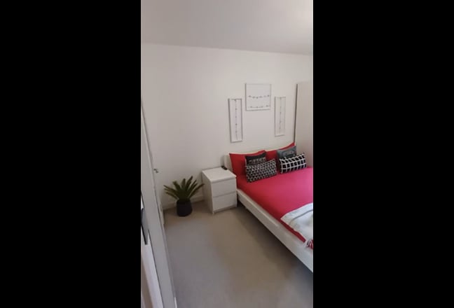 Video 1: Livingroom + Kitchen