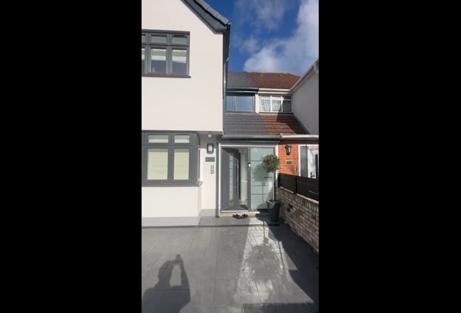 Brand new 3 bed 2 bath maisonette Main Photo