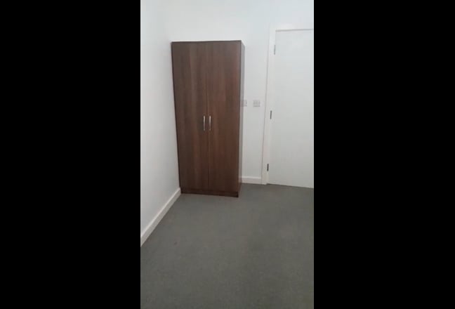 Large Lovely ensuite double room Main Photo