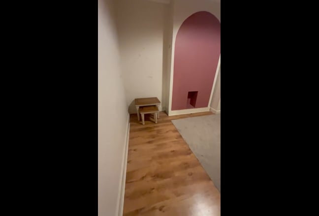 Spacious double bedroom near Watford Junction Main Photo