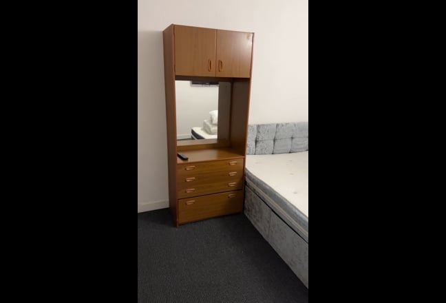 Video 1: Hall