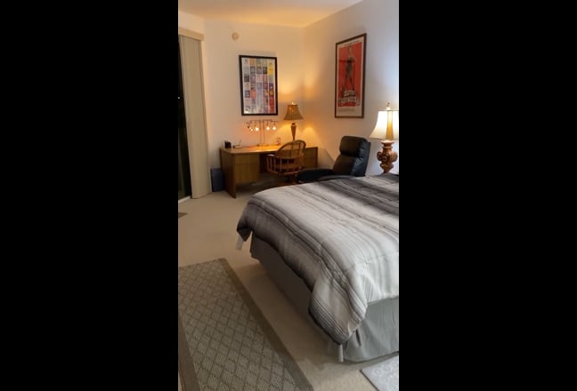 Beautiful Private Furnished Room with Private Bath Main Photo