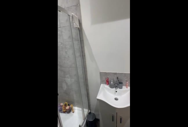 Lovely ensuite double room Main Photo