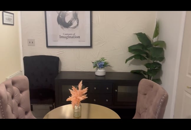 Furnished room on lower level with own entrance. Main Photo