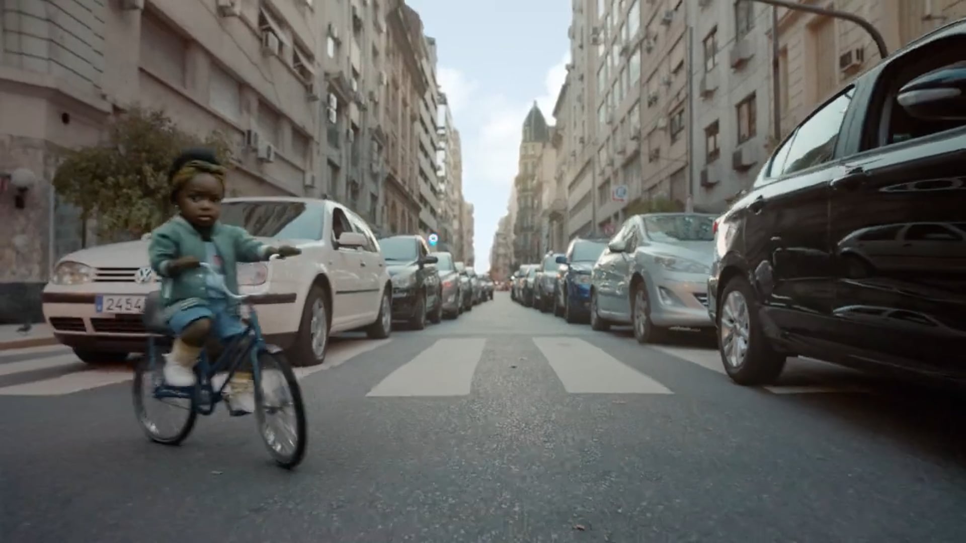 Evian "The baby bare necessities" - Dir:Megaforce - Production Iconoclast - Service by:Primo