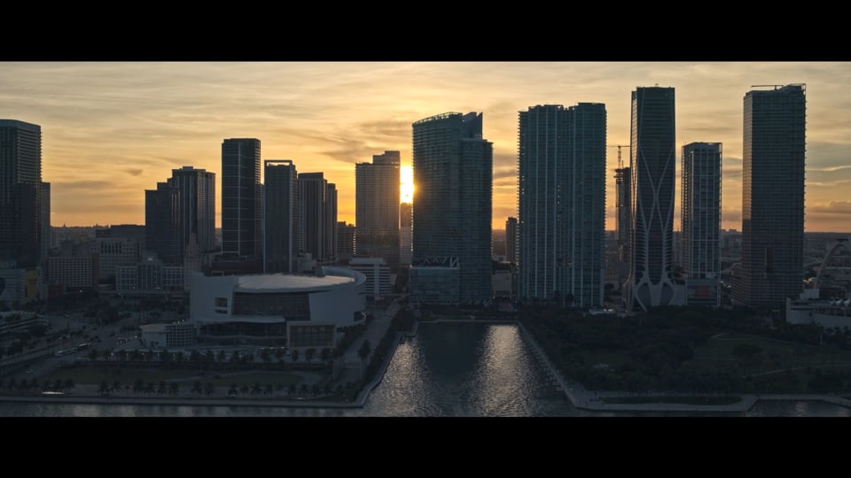 Preview image for video monumental_short